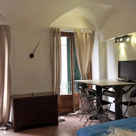 Apartment Lovingenoa Old Stone