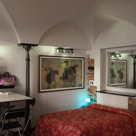 Lovingenoa Old Stone Apartment
