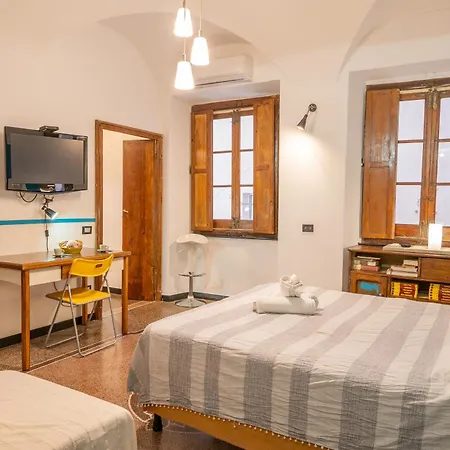 Apartment Lovingenoa Old Stone Genoa