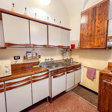 Apartment Lovingenoa Old Stone