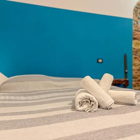 Апартаменты Lovingenoa Old - Stone Генуя