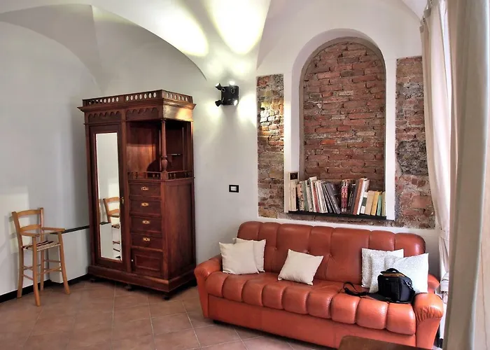 Lovingenoa Old - Stone جنوة